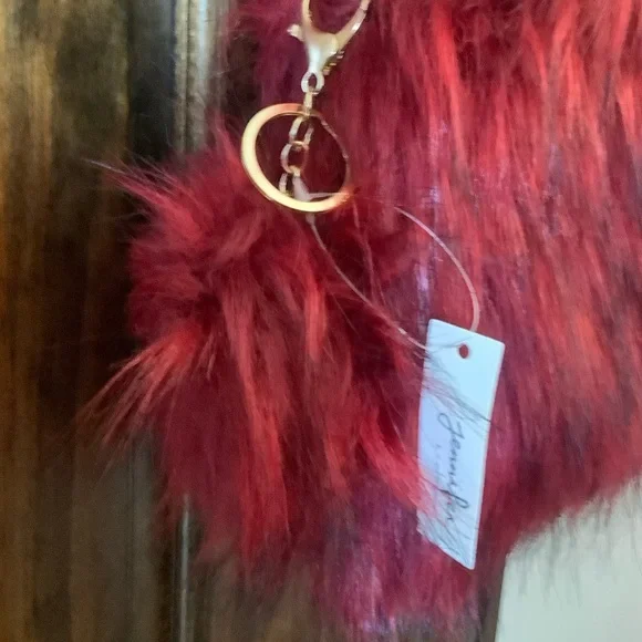 Elegant Burgundy Faux Fur Crossbody Bag - Picture 4 of 10